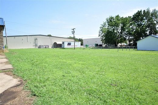 Commercial Land for Sale in Sallisaw, Oklahoma