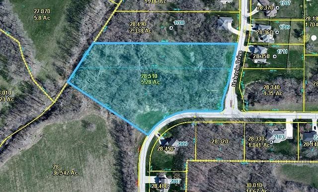 5.3 Acres of Land for Sale in Oak Grove, Missouri