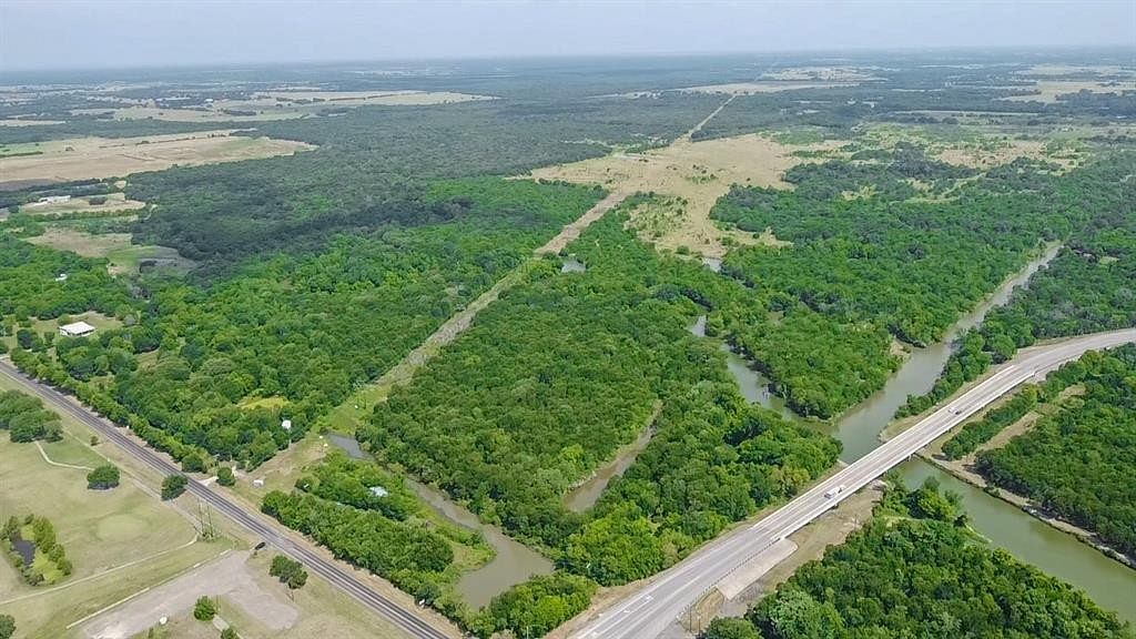 753 Acres of Recreational Land for Sale in Kemp, Texas