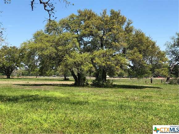 1.086 Acres of Residential Land for Sale in Hallettsville, Texas