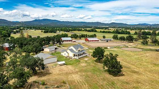 41.9 Acres of Agricultural Land with Home for Sale in White City, Oregon