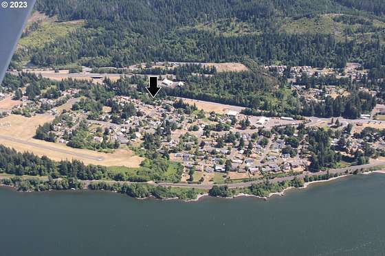 0.85 Acres of Residential Land for Sale in Cascade Locks, Oregon