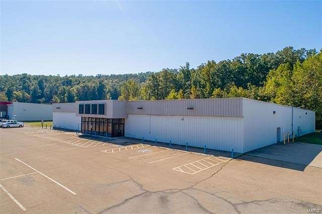 2.2 Acres of Improved Commercial Land for Sale in Ironton, Missouri
