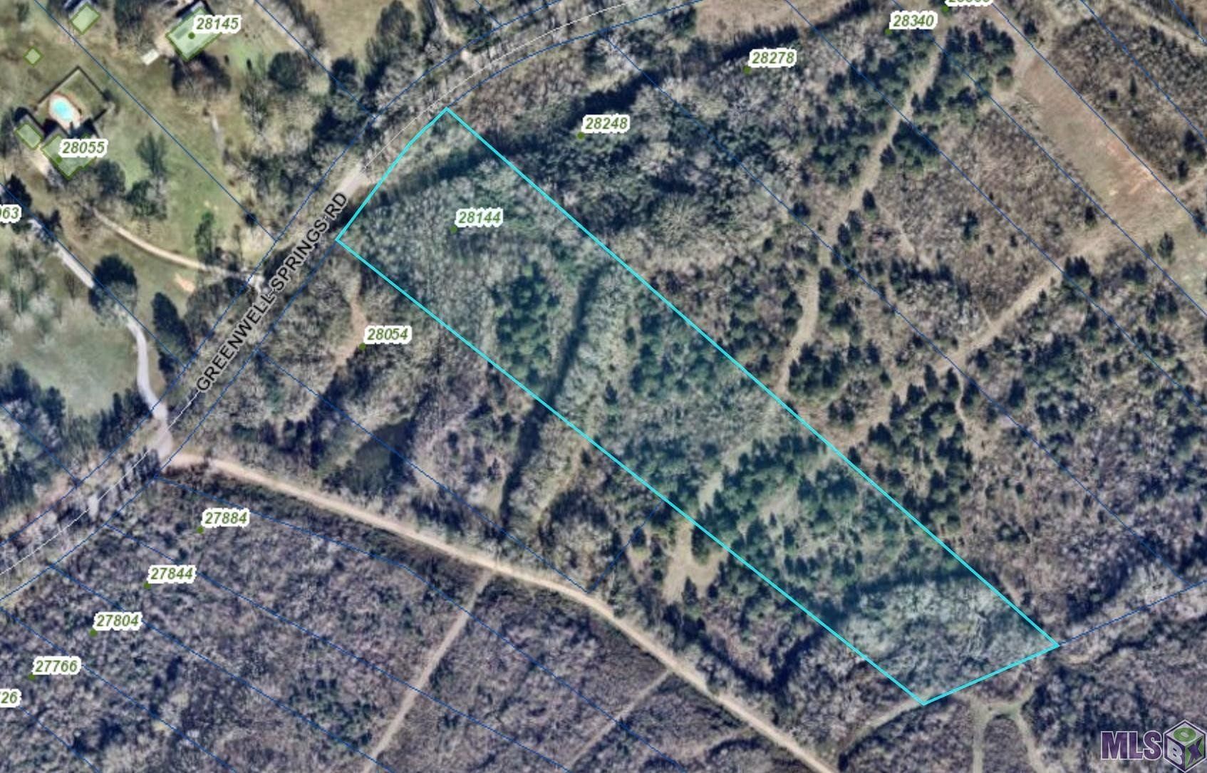 7 Acres of Residential Land for Sale in Greenwell Springs, Louisiana