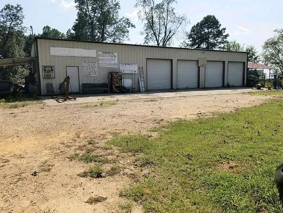 3 Acres of Improved Mixed-Use Land for Sale in Cairo, Georgia