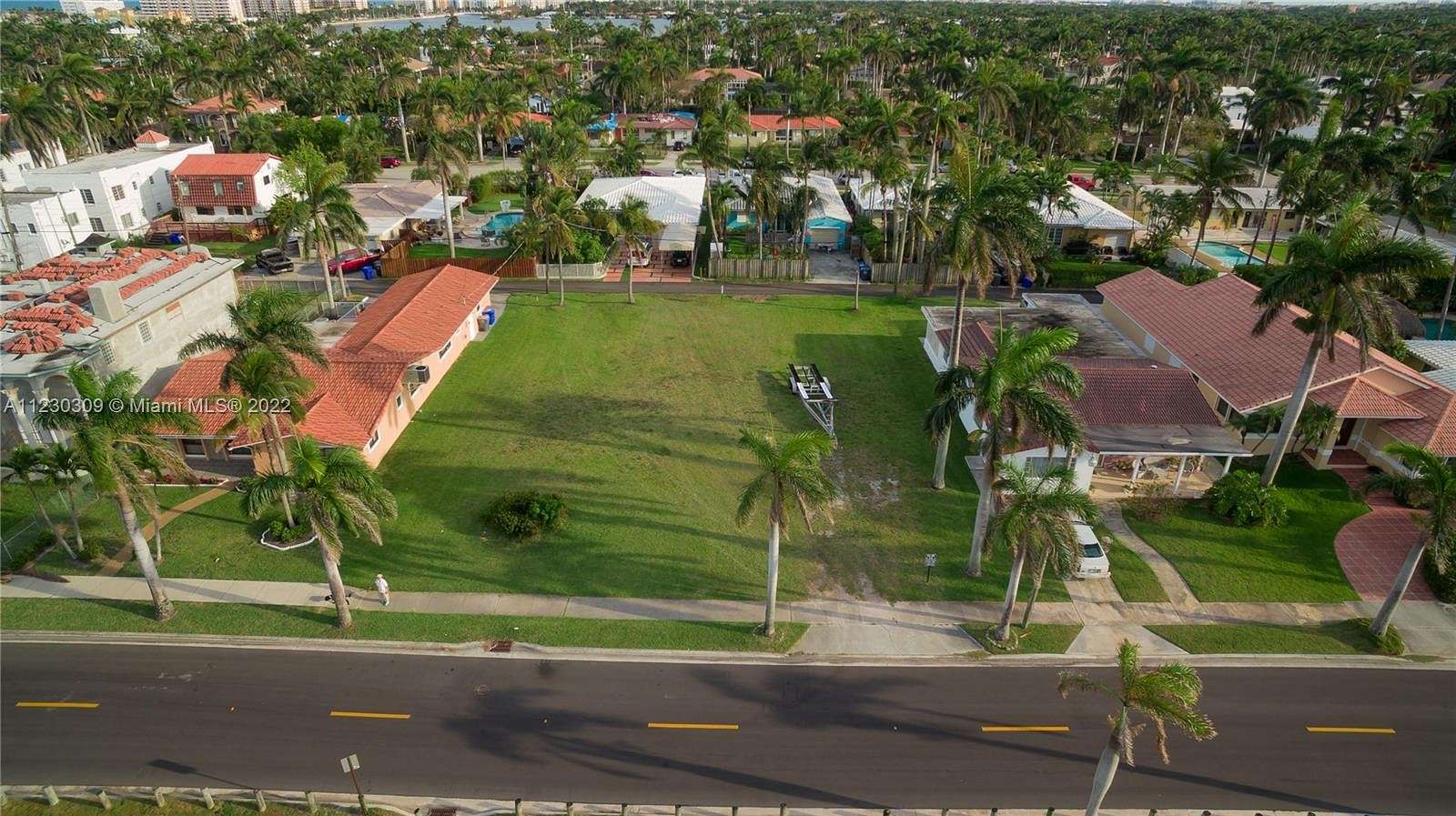 0.3 Acres of Residential Land for Sale in Hollywood, Florida