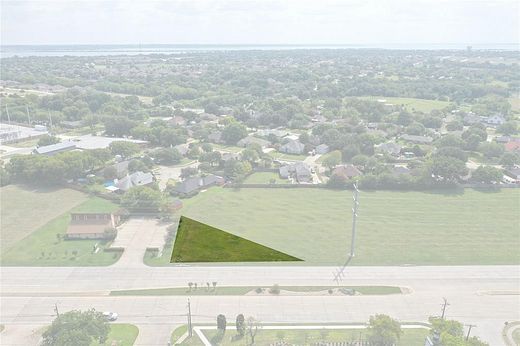 0.17 Acres of Commercial Land for Lease in Rowlett, Texas