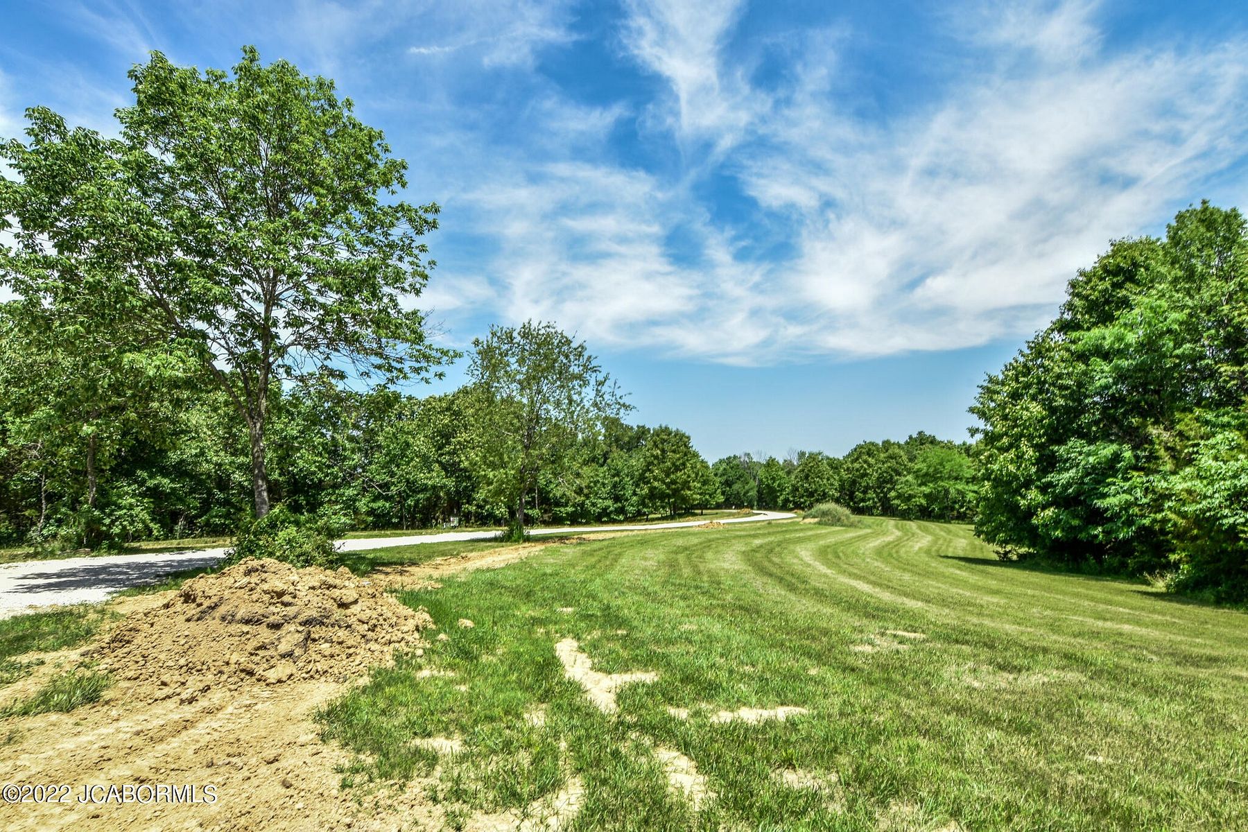 5.1 Acres of Land for Sale in Holts Summit, Missouri