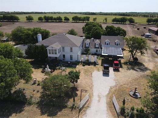 103 Acres of Land with Home for Sale in Hillsboro, Texas