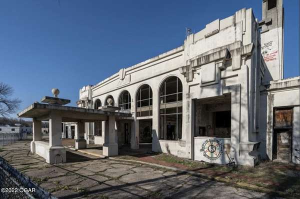 3 Acres of Improved Commercial Land for Sale in Joplin, Missouri