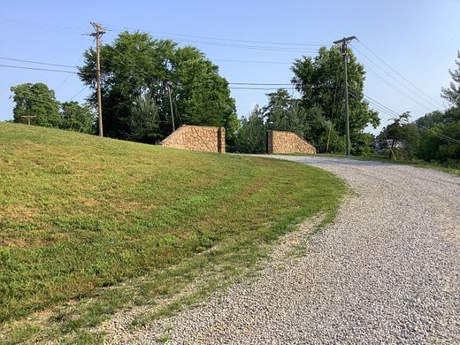 31.4 Acres of Land for Sale in Burnside, Kentucky