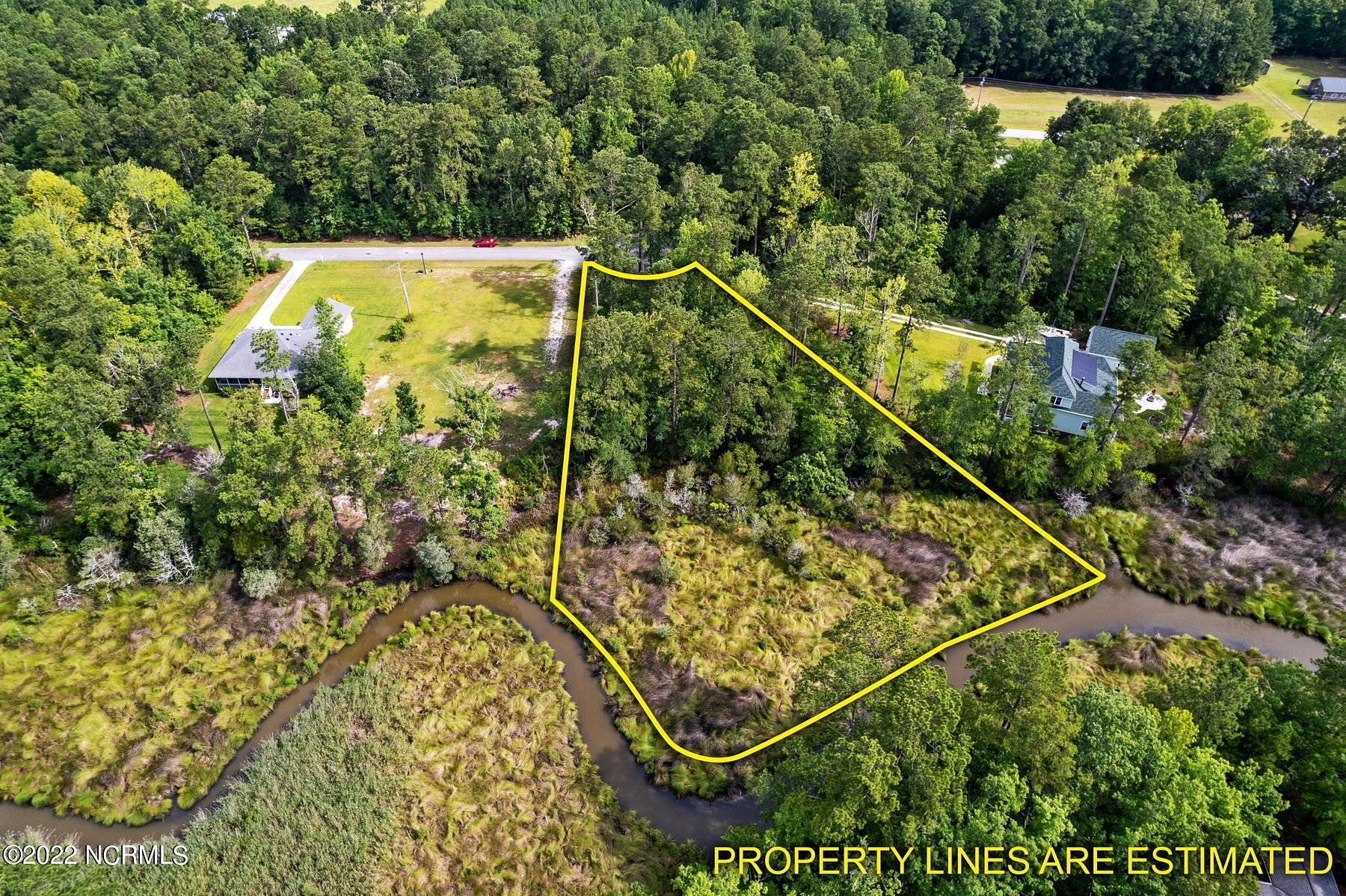 1 Acre of Residential Land for Sale in Oriental, North Carolina