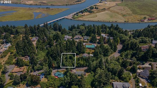 0.23 Acres of Residential Land for Sale in Coos Bay, Oregon
