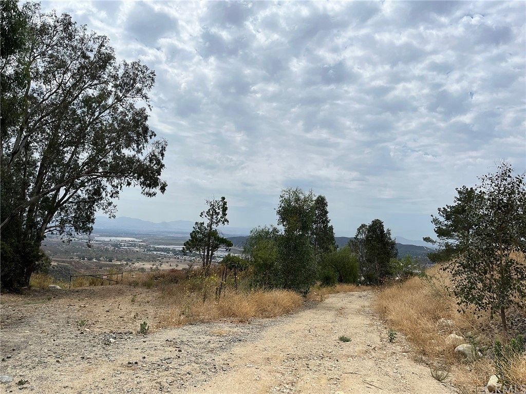 2.9 Acres of Residential Land for Sale in San Bernardino, California