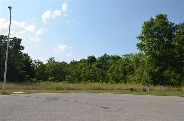 0.67 Acres of Residential Land for Sale in Gladstone, Missouri