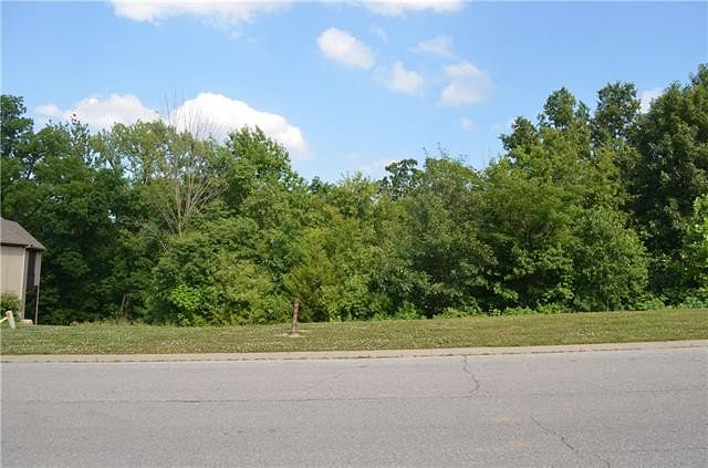 0.43 Acres of Residential Land for Sale in Gladstone, Missouri