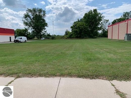 1.4 Acres of Commercial Land for Sale in Alma, Michigan