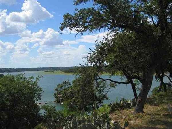 1.33 Acres of Land for Sale in Spicewood, Texas