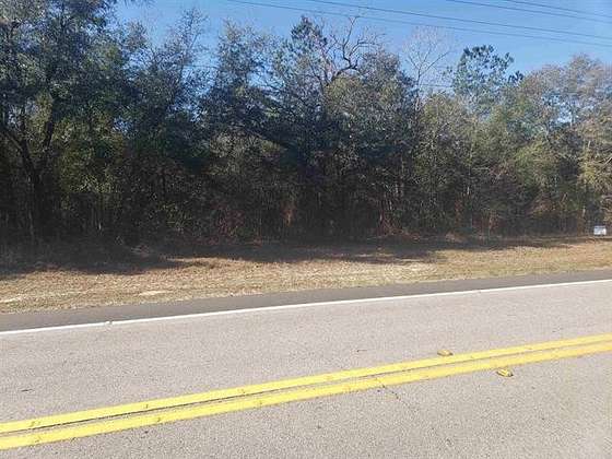 3.6 Acres of Residential Land for Sale in Midway, Florida