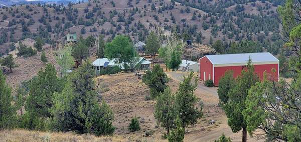 36.6 Acres of Recreational Land with Home for Sale in Prineville, Oregon
