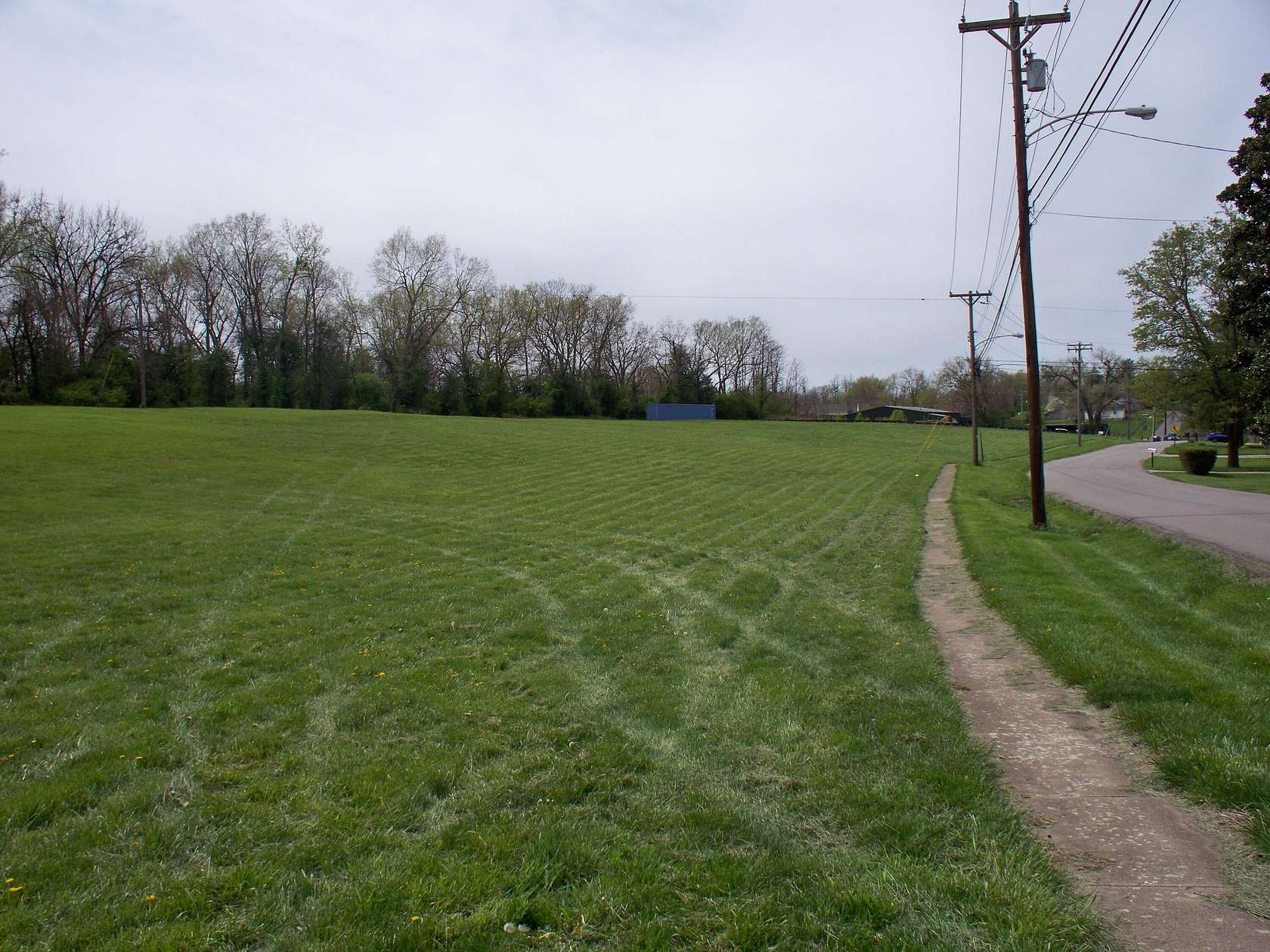 4.32 Acres of Commercial Land for Sale in Versailles, Kentucky