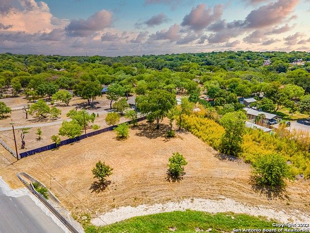 0.9 Acres of Residential Land for Sale in San Antonio, Texas