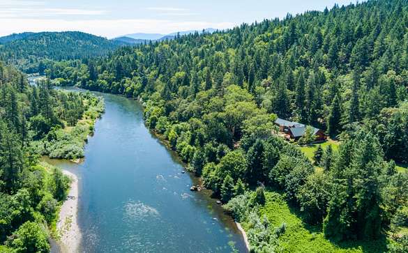 15.2 Acres of Recreational Land with Home for Sale in Grants Pass, Oregon