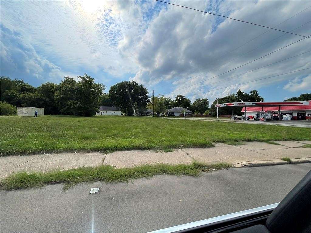 0.58 Acres of Mixed-Use Land for Sale in Anderson, Indiana