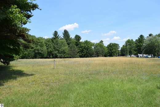 17 Acres of Land for Sale in Coleman, Michigan