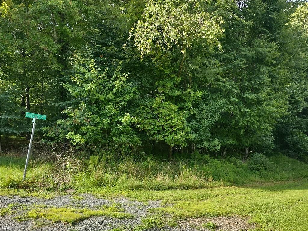 1.4 Acres of Residential Land for Sale in Sparta, North Carolina