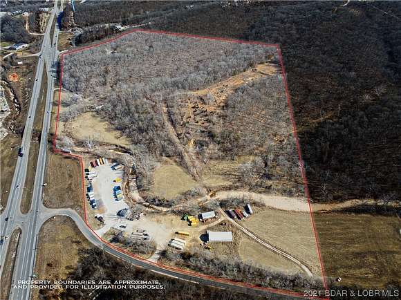 52.4 Acres of Land for Sale in Linn Creek, Missouri