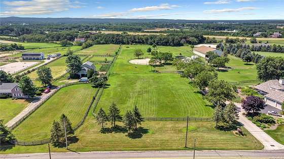 5.1 Acres of Agricultural Land for Sale in Baiting Hollow, New York