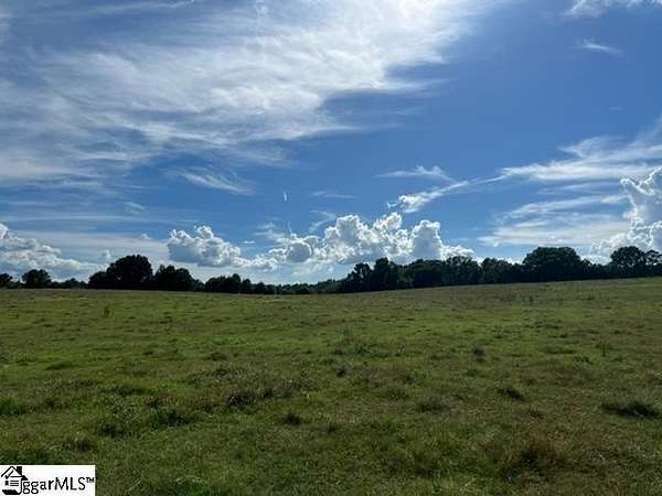 267 Acres of Land for Sale in Laurens, South Carolina