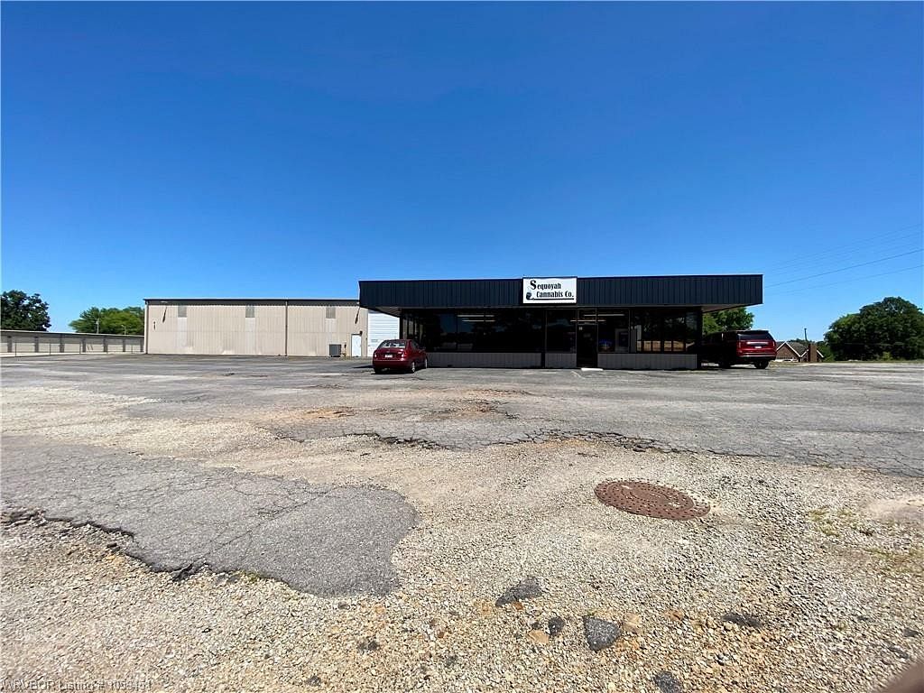 3 Acres of Improved Commercial Land for Sale in Sallisaw, Oklahoma