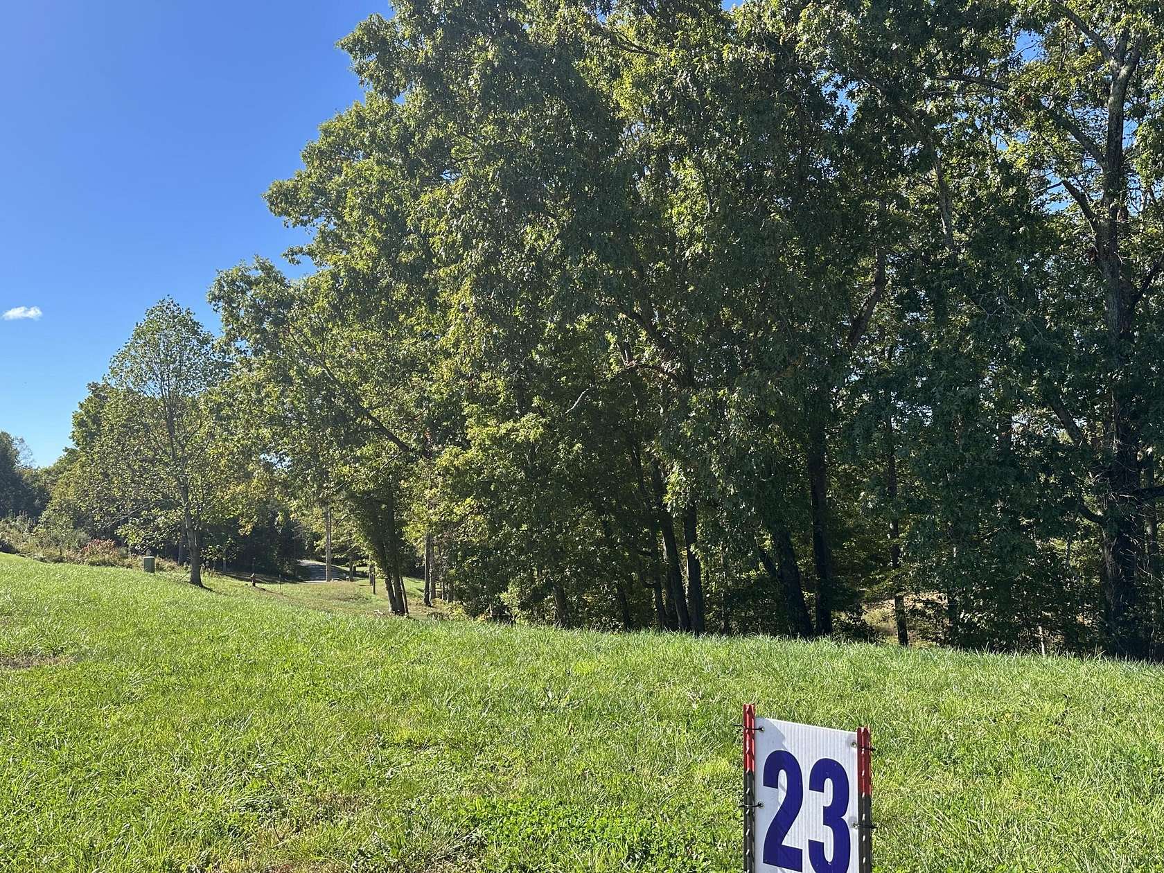 0.86 Acres of Residential Land for Sale in London, Kentucky