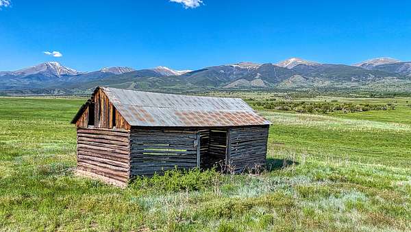 101 Acres of Land for Sale in Cotopaxi, Colorado