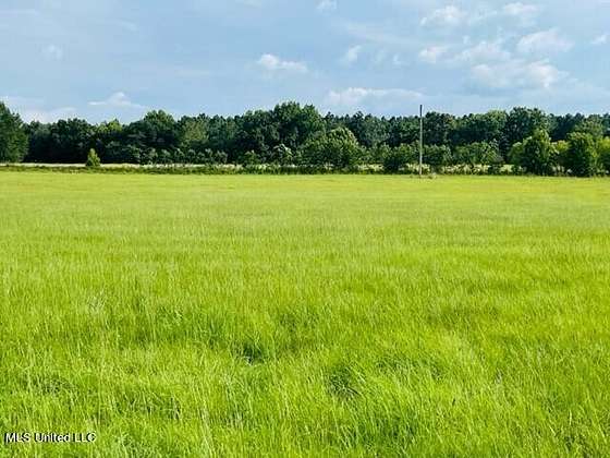 2.3 Acres of Residential Land for Sale in Benton, Mississippi