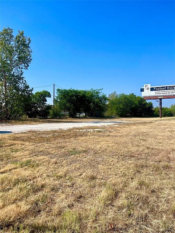 0.91 Acres of Commercial Land for Sale in Cresson, Texas