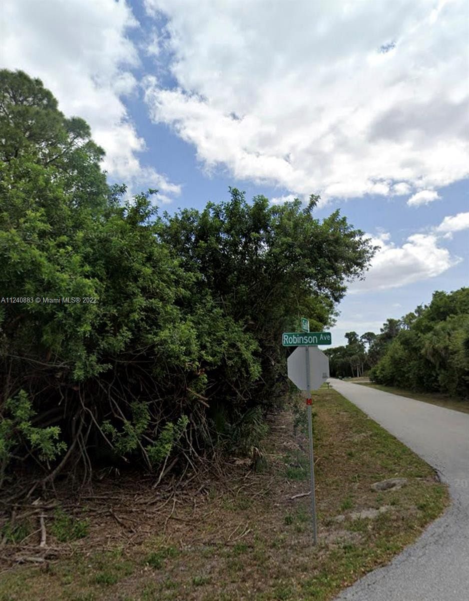 Residential Land for Sale in Port Charlotte, Florida