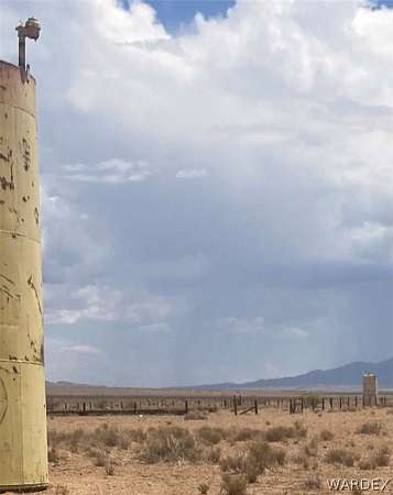 240 Acres of Land for Sale in Kingman, Arizona