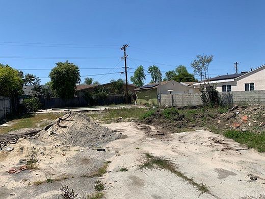 0.14 Acres of Land for Sale in North Hollywood, California