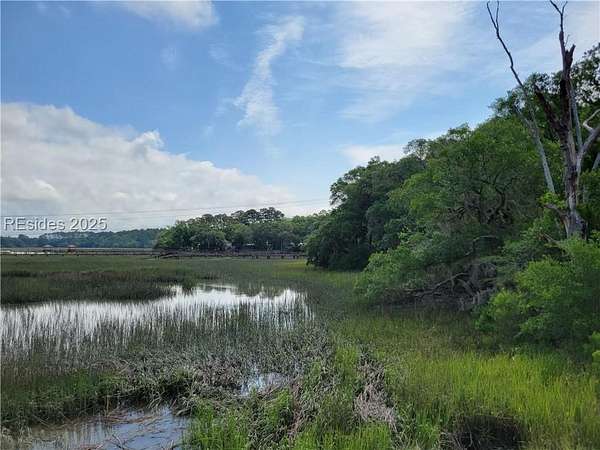 1.3 Acres of Residential Land for Sale in Beaufort, South Carolina