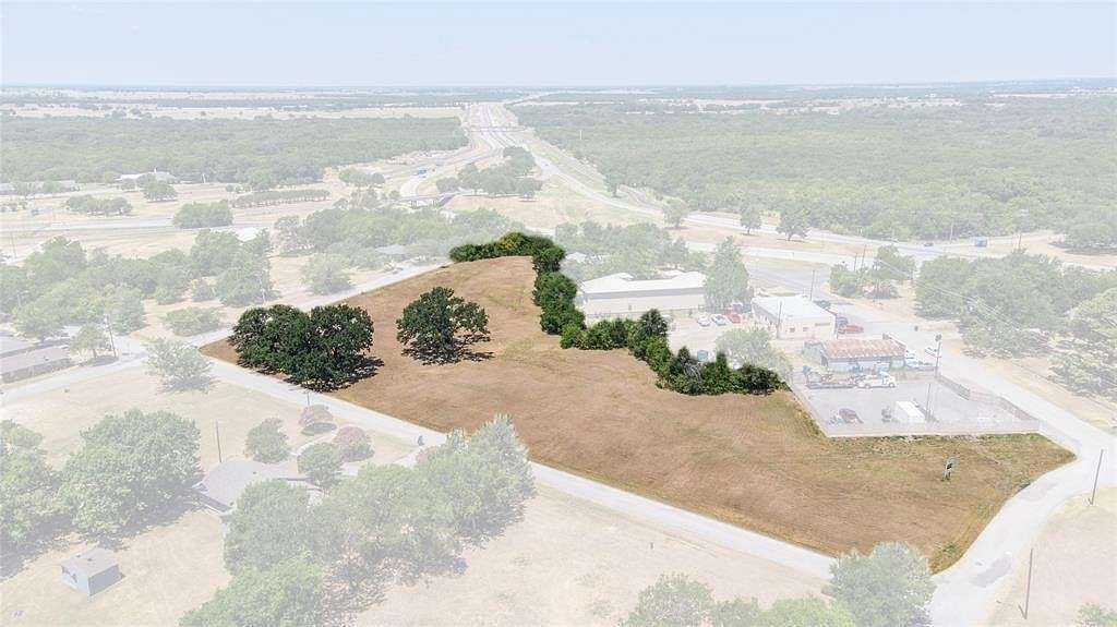 2.433 Acres of Mixed-Use Land for Sale in Kaufman, Texas