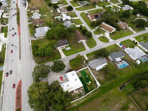 0.47 Acres of Mixed-Use Land for Sale in Port St. Lucie, Florida