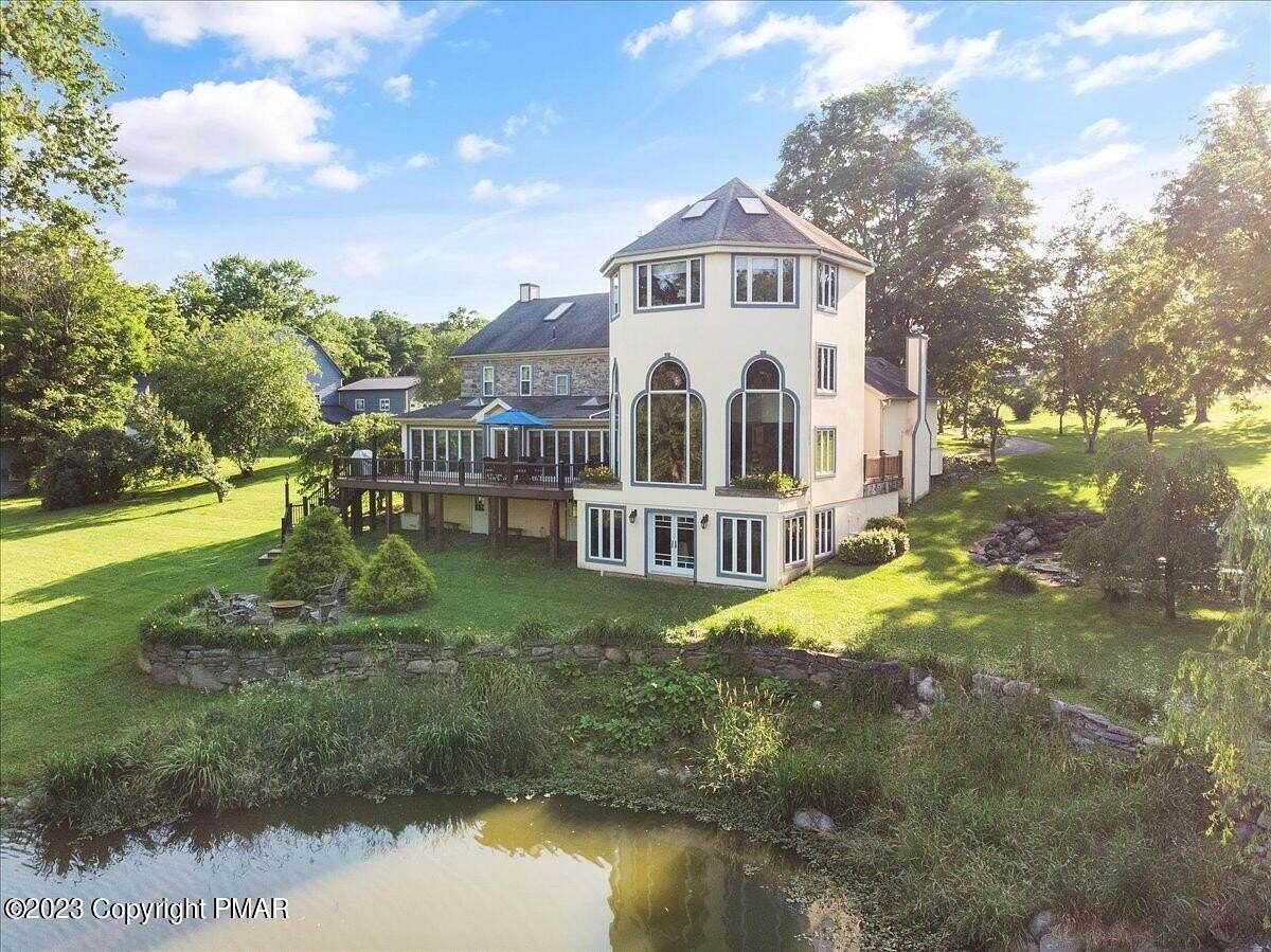 29.5 Acres of Land with Home for Sale in Mount Bethel, Pennsylvania