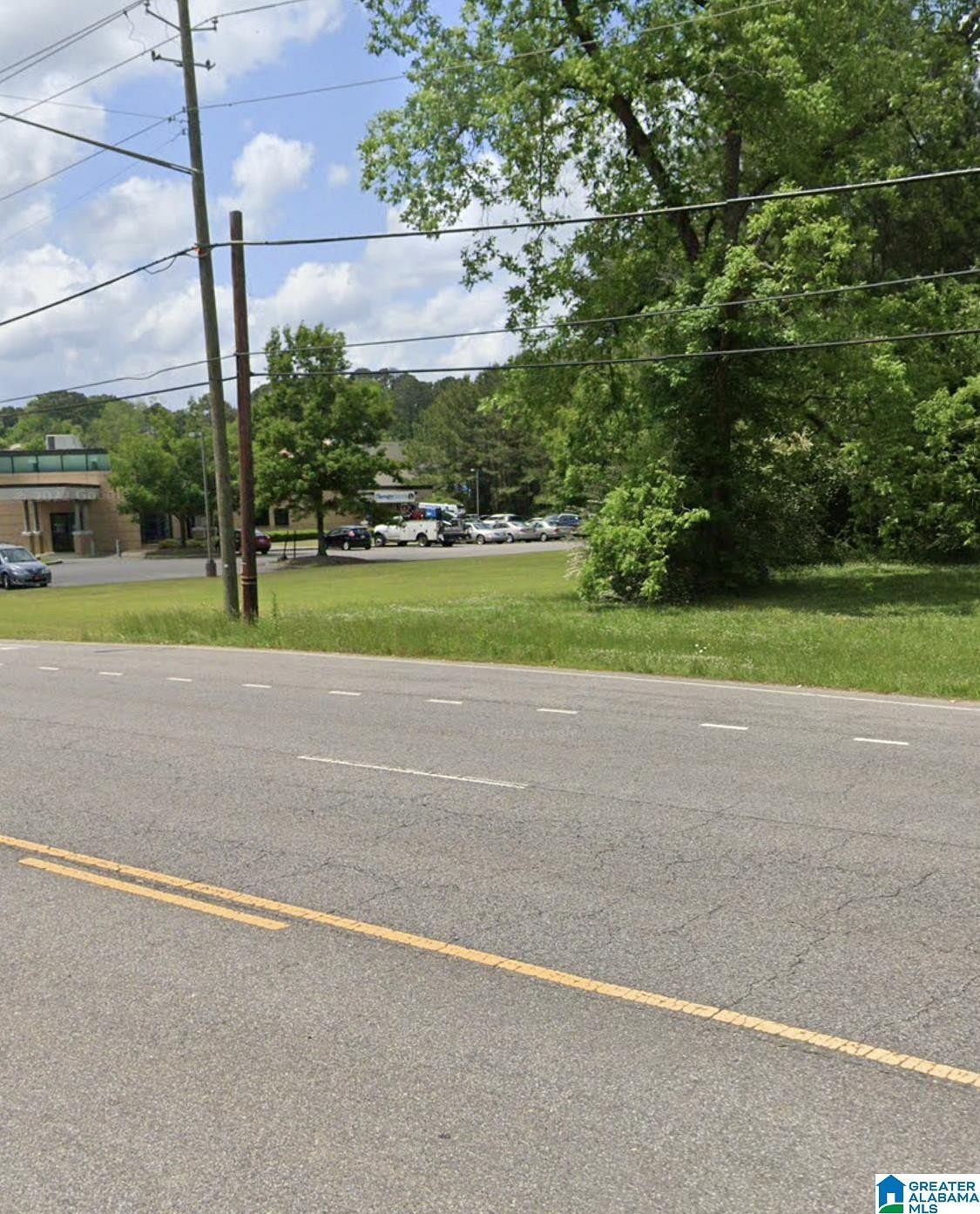 0.5 Acres of Land for Sale in Hueytown, Alabama