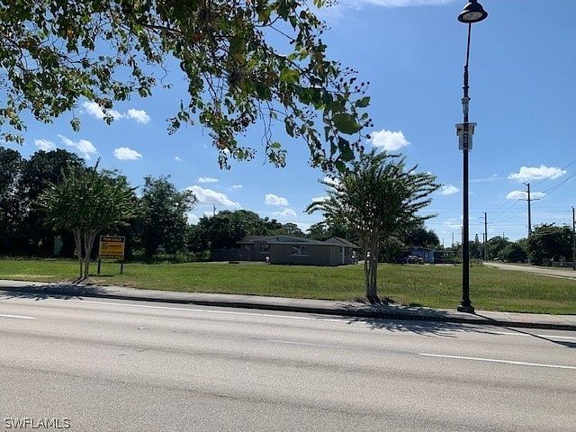 0.22 Acres of Commercial Land for Sale in Fort Myers, Florida