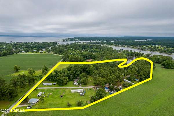 6.59 Acres of Residential Land with Home for Sale in Oriental, North Carolina