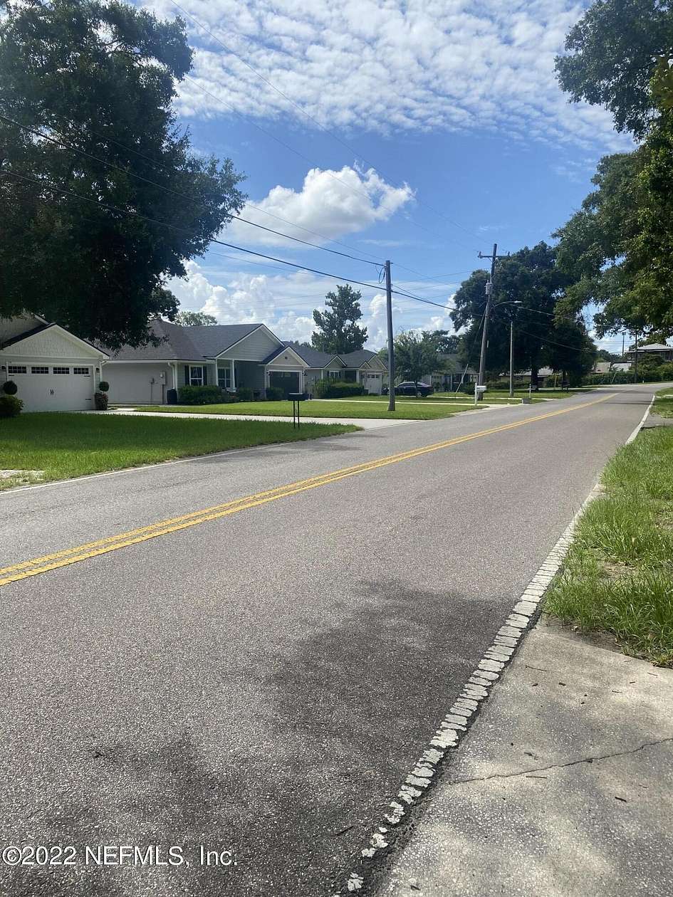 10.8 Acres of Land for Sale in Jacksonville, Florida