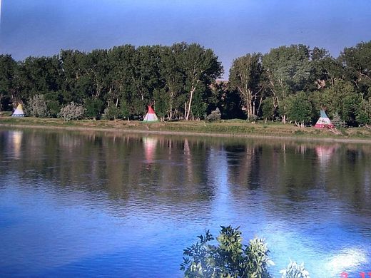 80 Acres of Recreational Land with Home for Sale in Fort Benton, Montana